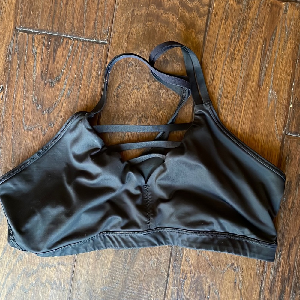 VS sports bra